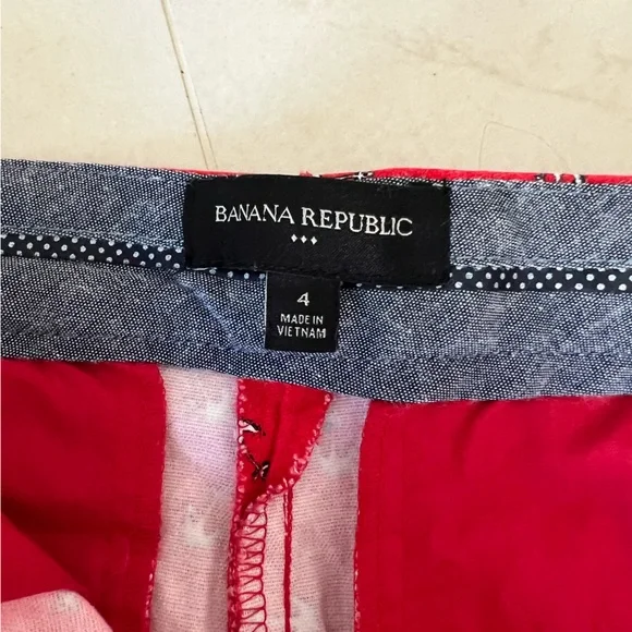 Red Nautical Banana Republic Anchor Shorts - Picture 3 of 4